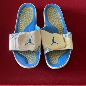 Men’s Jordan Brand Slides Size 14 - One small spot